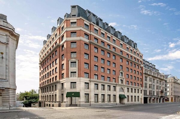 Central London Lodgings: As Victorian Charm Blends with Contemporary Comfort